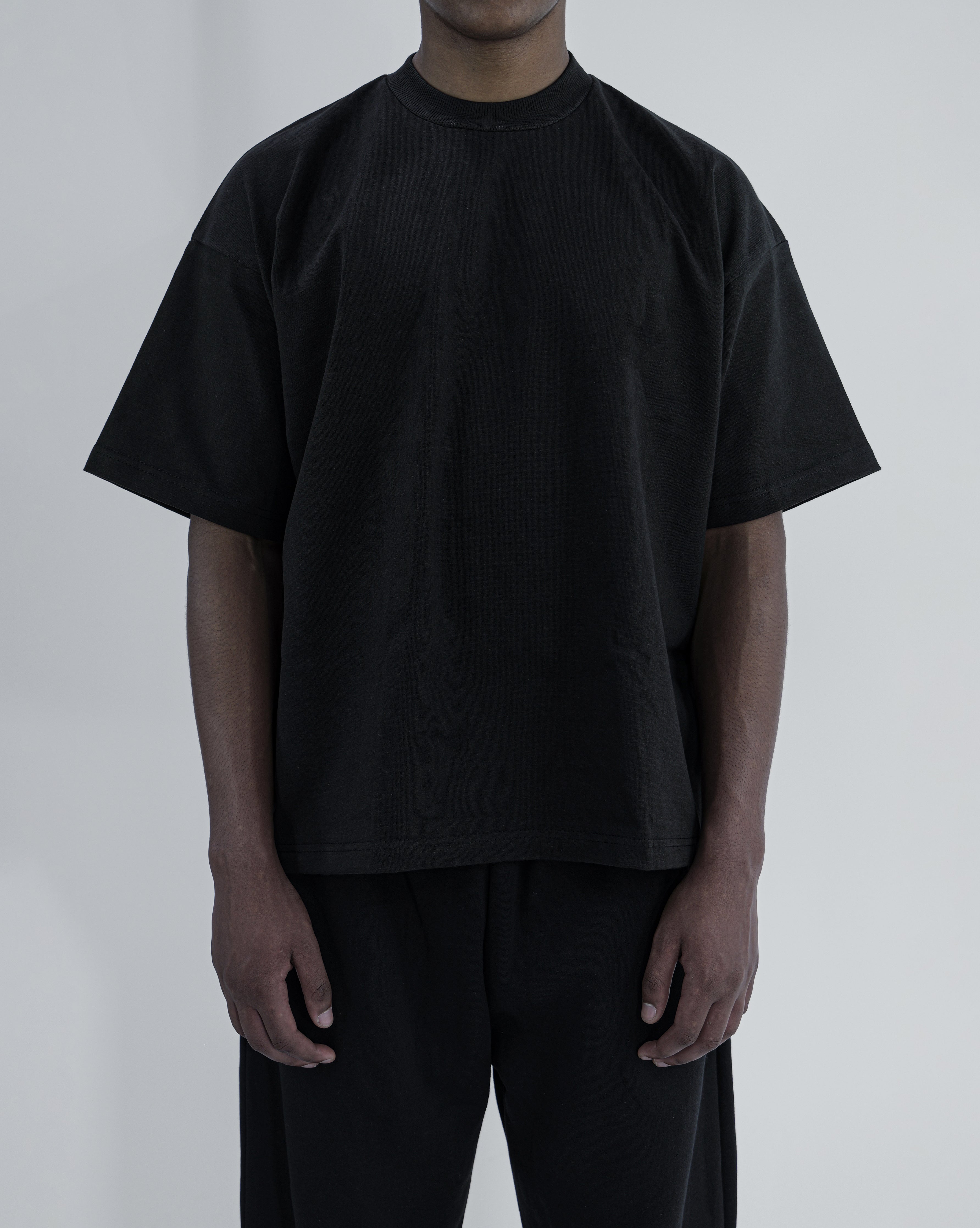 300gsm vintage heavyweight black oversized box fit blank tee