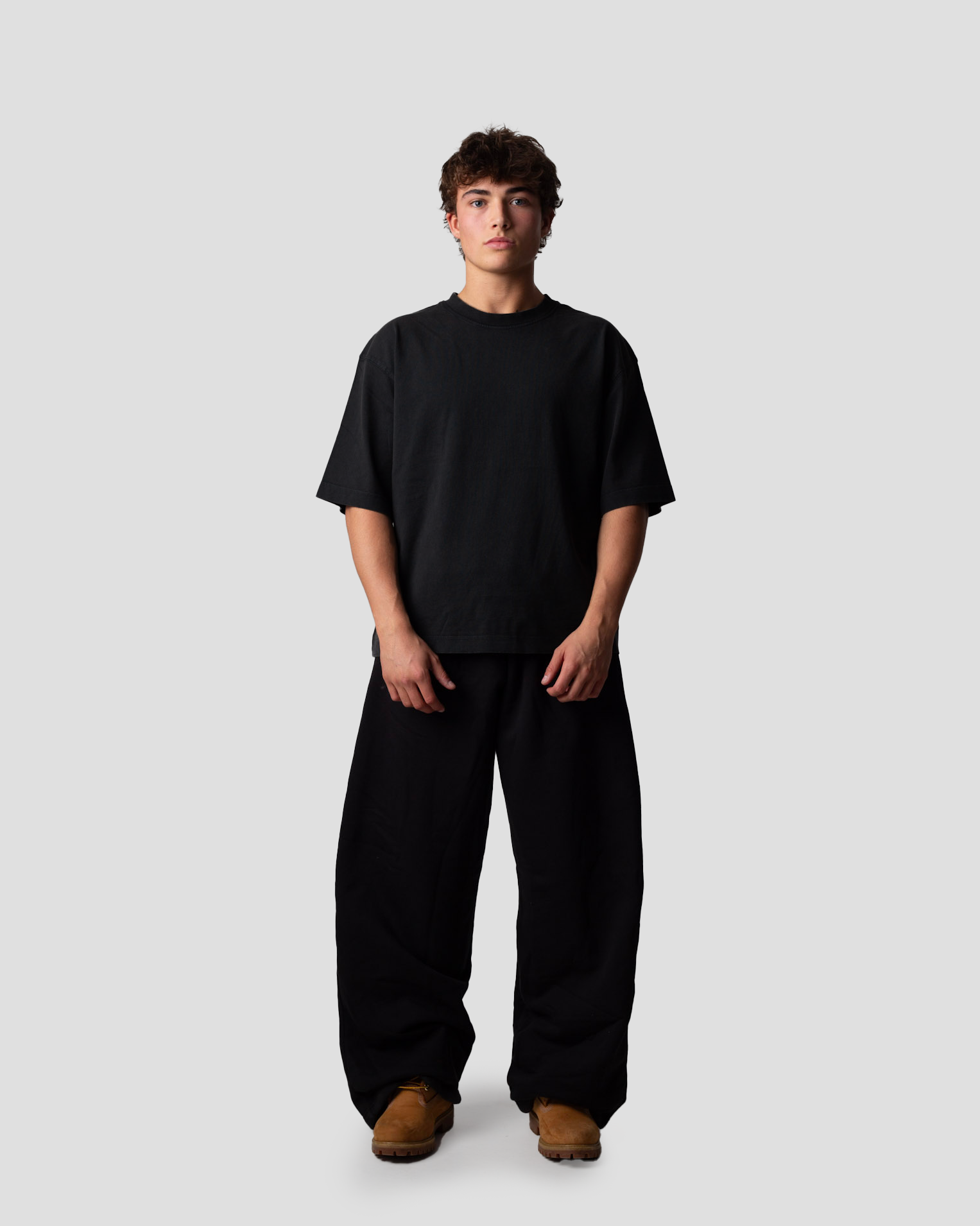 The box fit streetwear tee